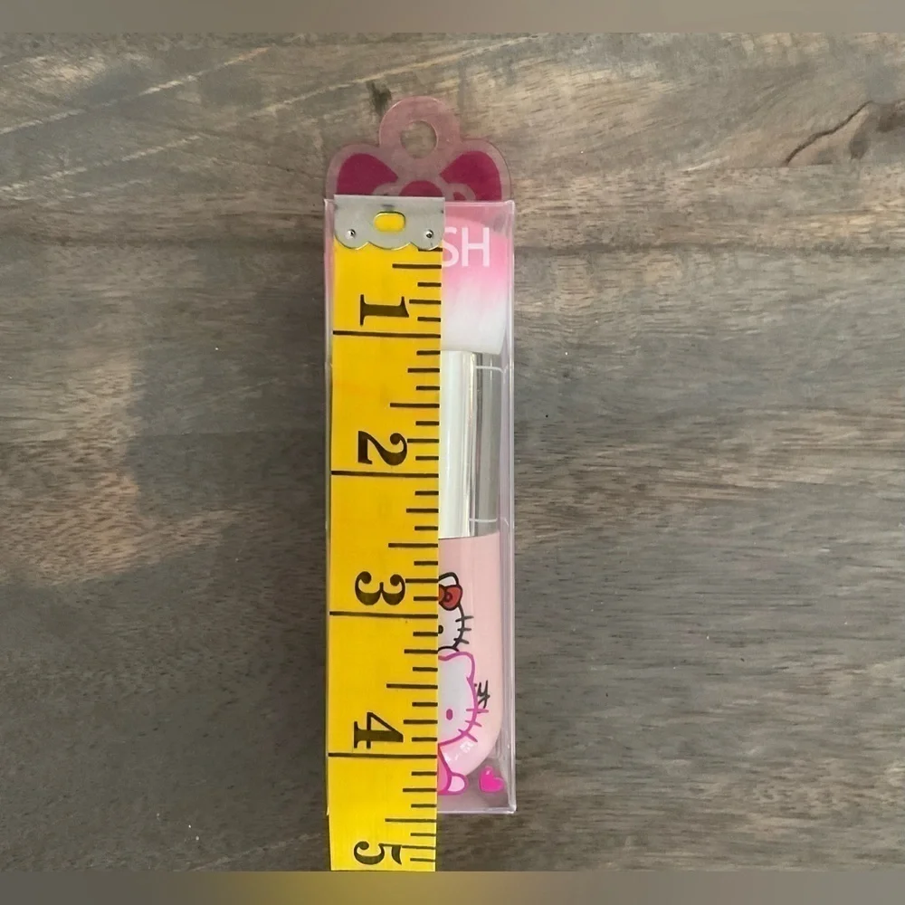 Hello Kitty Cosmetic Brush